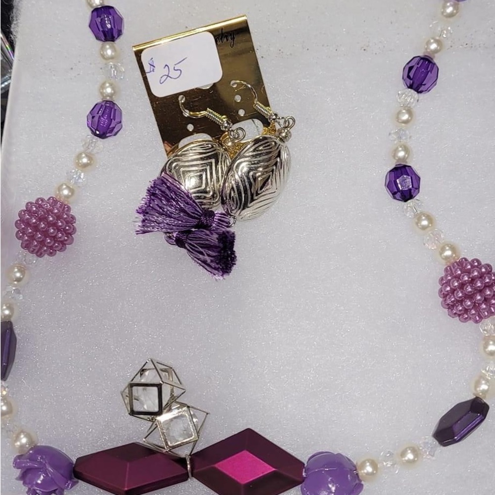 Hand made jewelry can be designed to your liking!